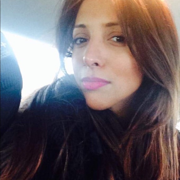 Meet your Posher, Joana - Picture 1 of 1